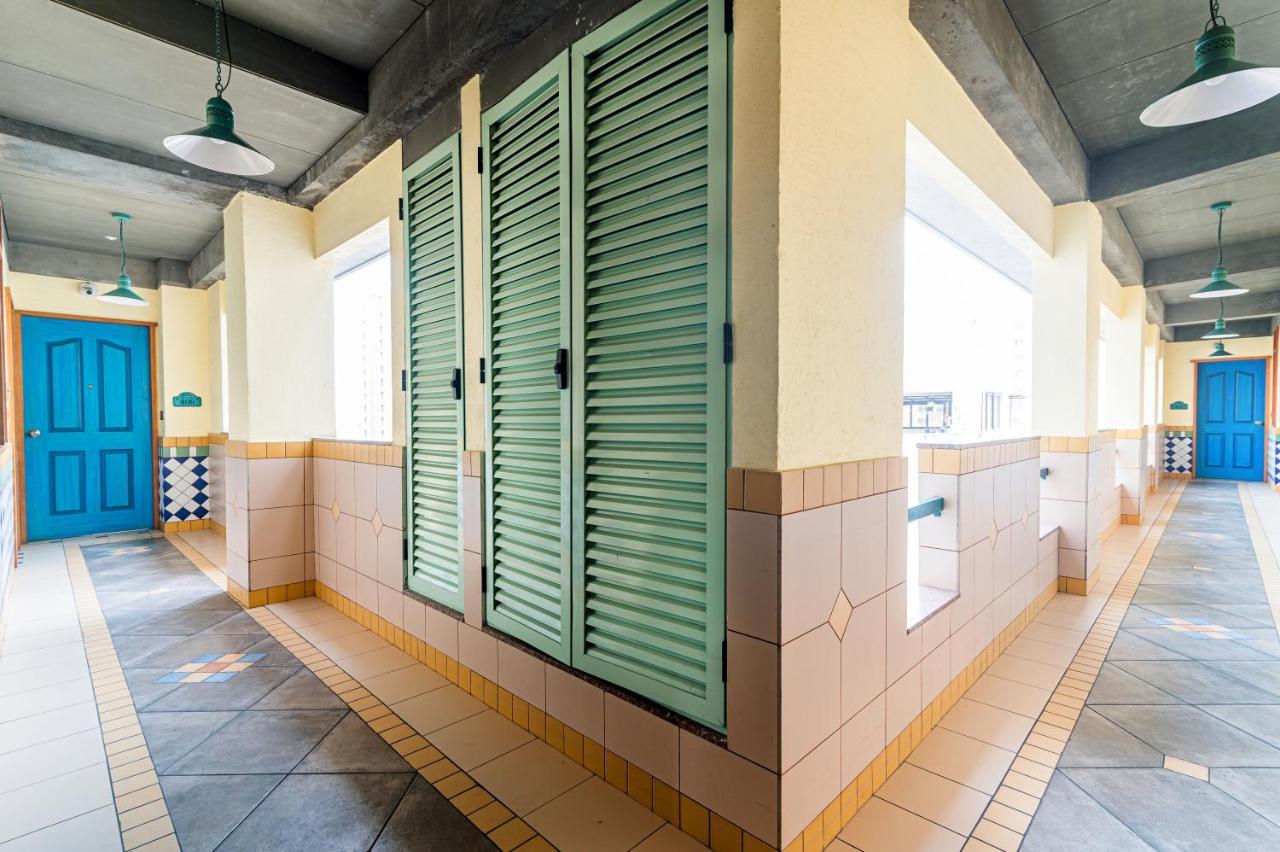 Bougainvilla Apartment Сурат Екстериор снимка