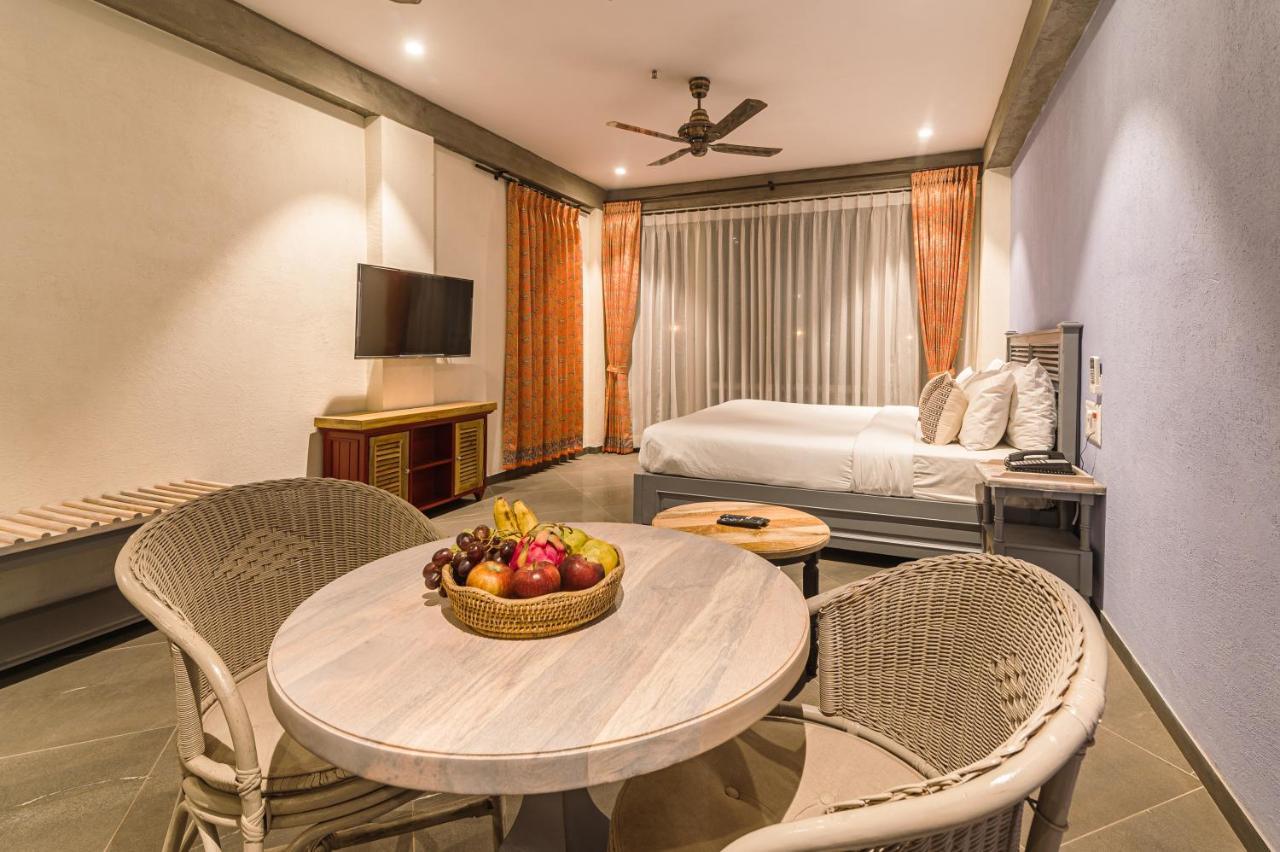 Bougainvilla Apartment Сурат Екстериор снимка